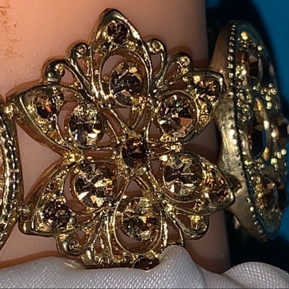 Stylish Bracelet bundle - Picture 6 of 16
